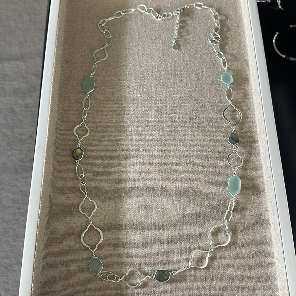 Stella & Dot Retired Silver Arabesque Link Necklace